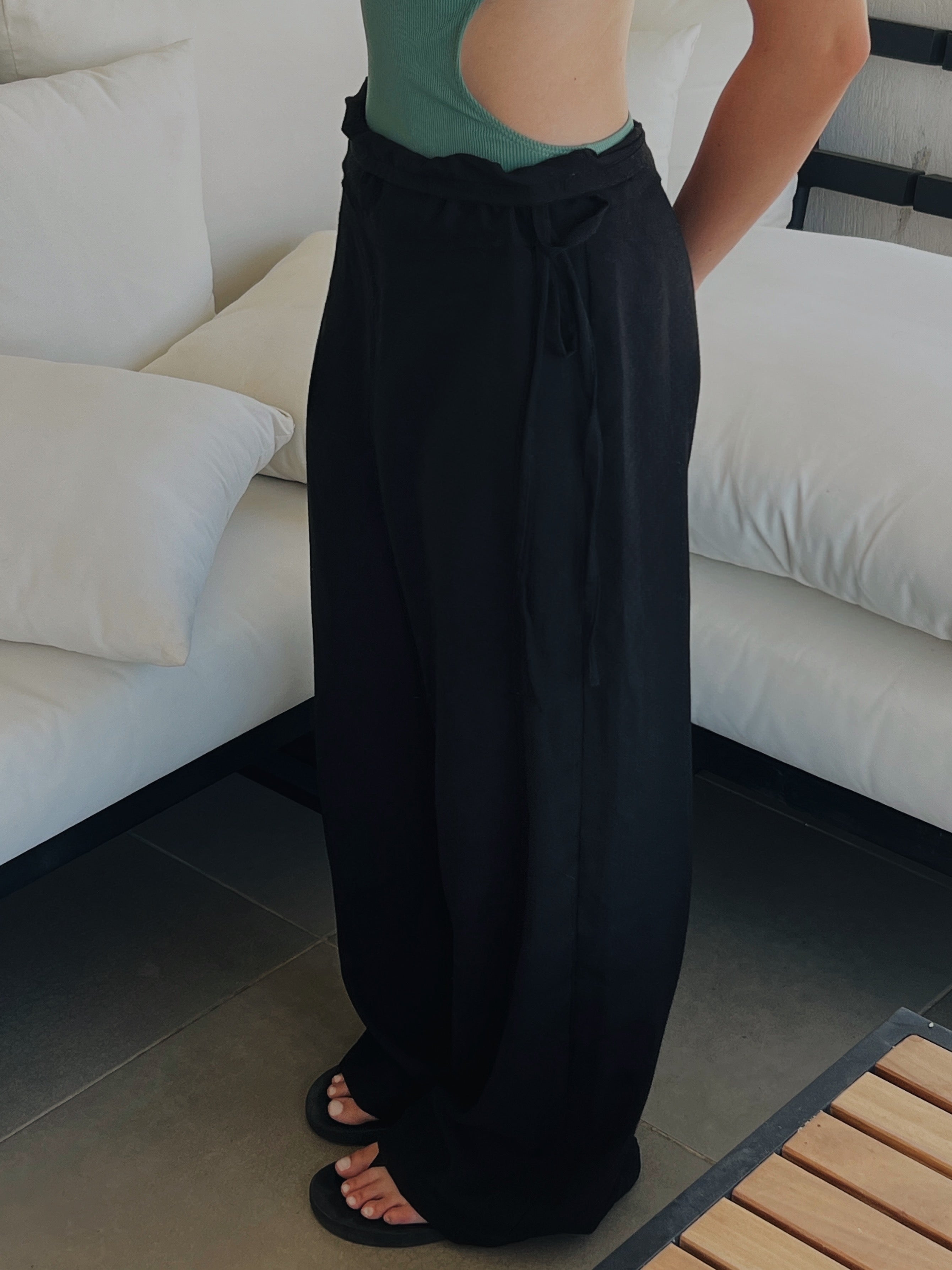 Daily Black Pants